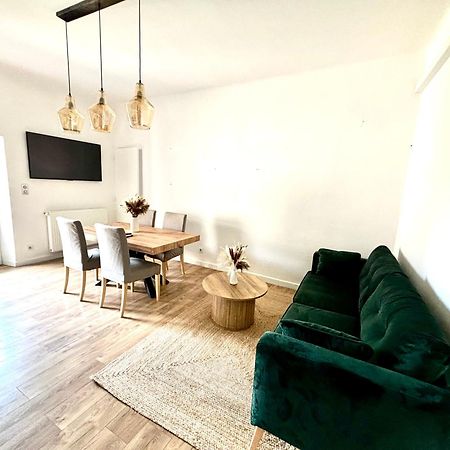 Appartement Eygalieres Avec Petit Jardin Ngoại thất bức ảnh
